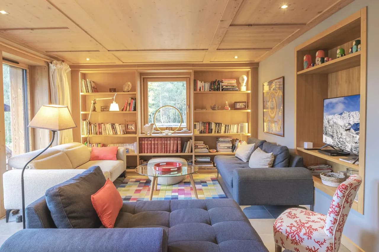 Modern Alpine Retreat Near Ski Slopes photo 2