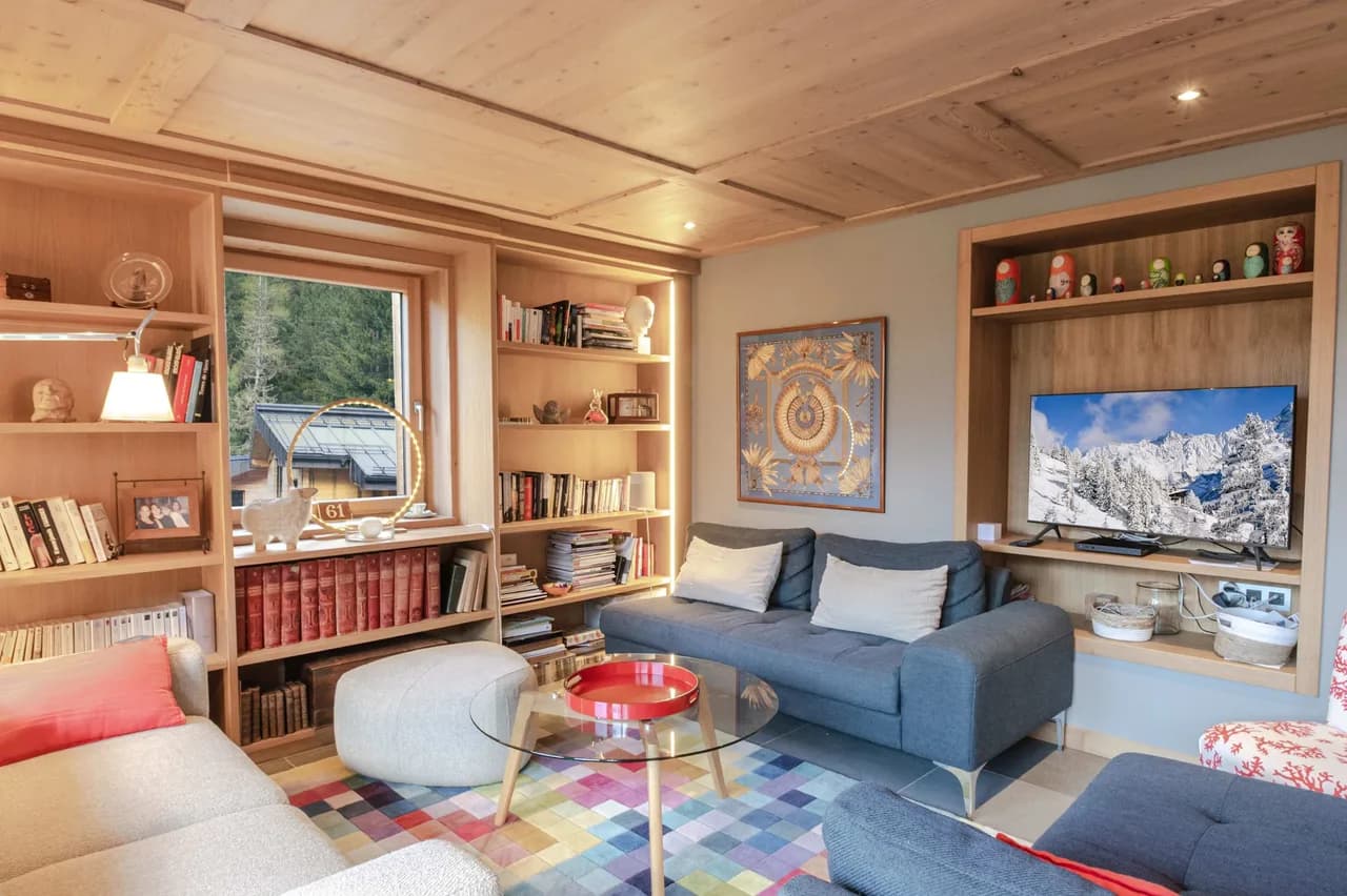 Modern Alpine Retreat Near Ski Slopes photo 5