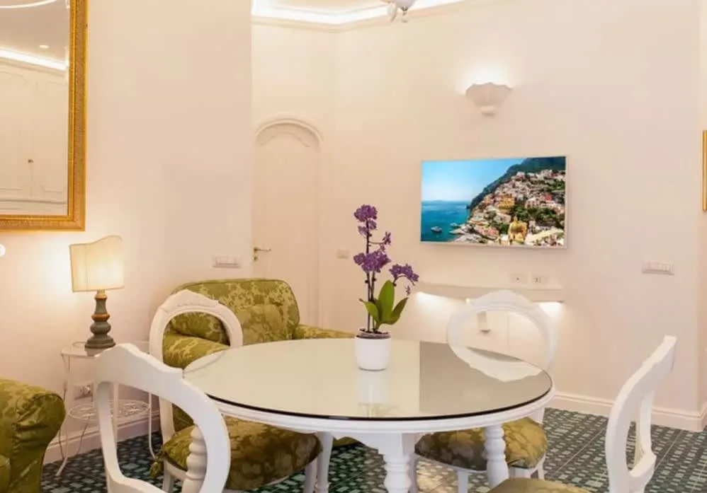 Romantic Sea-View Apartment with Private Terrace photo 3