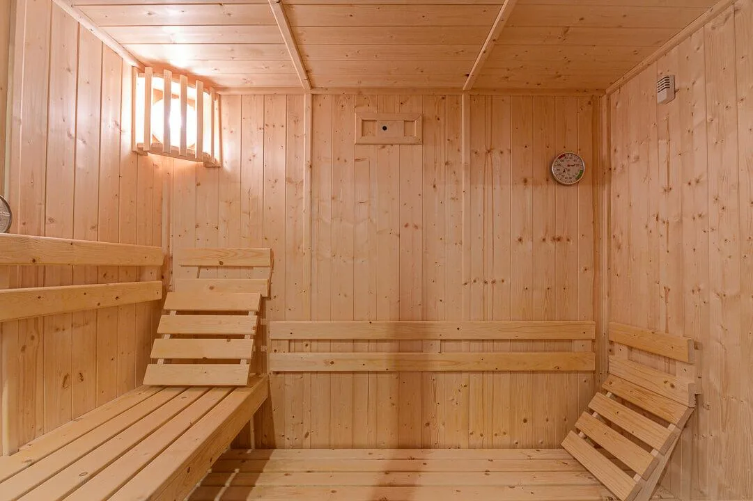 Warm Mountain Chalet Near Ski Lifts photo 4