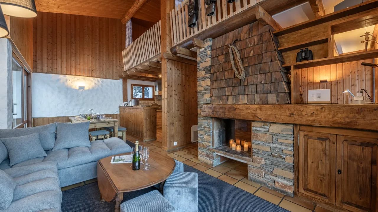 Mountain Getaway With Panoramic Peak Views