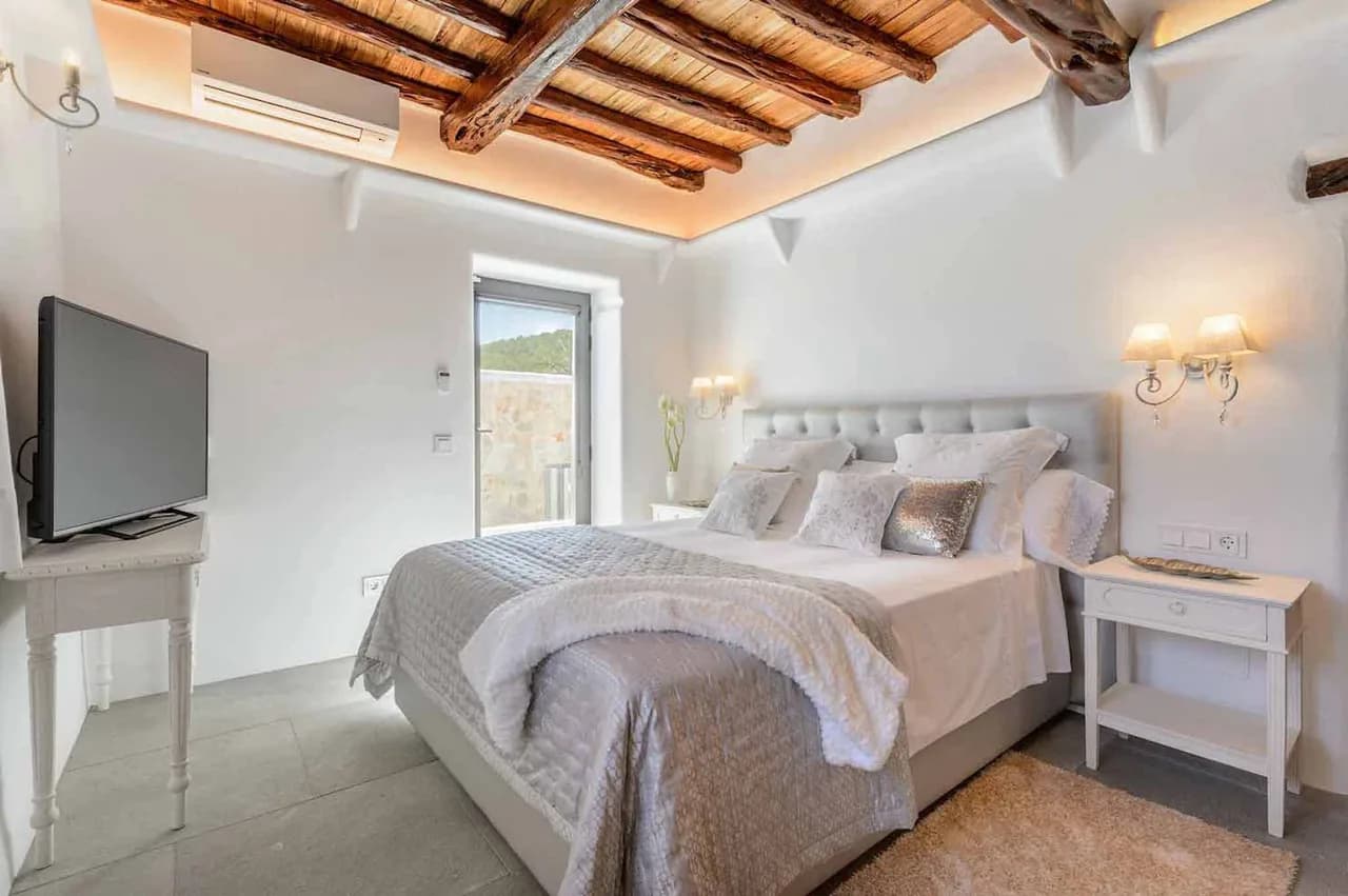 Private Villa Surrounded By Countryside Views photo 3