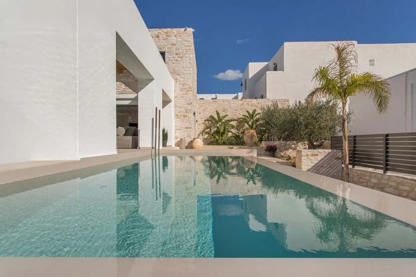 Seafront Villa Near Piso Livadi Beach