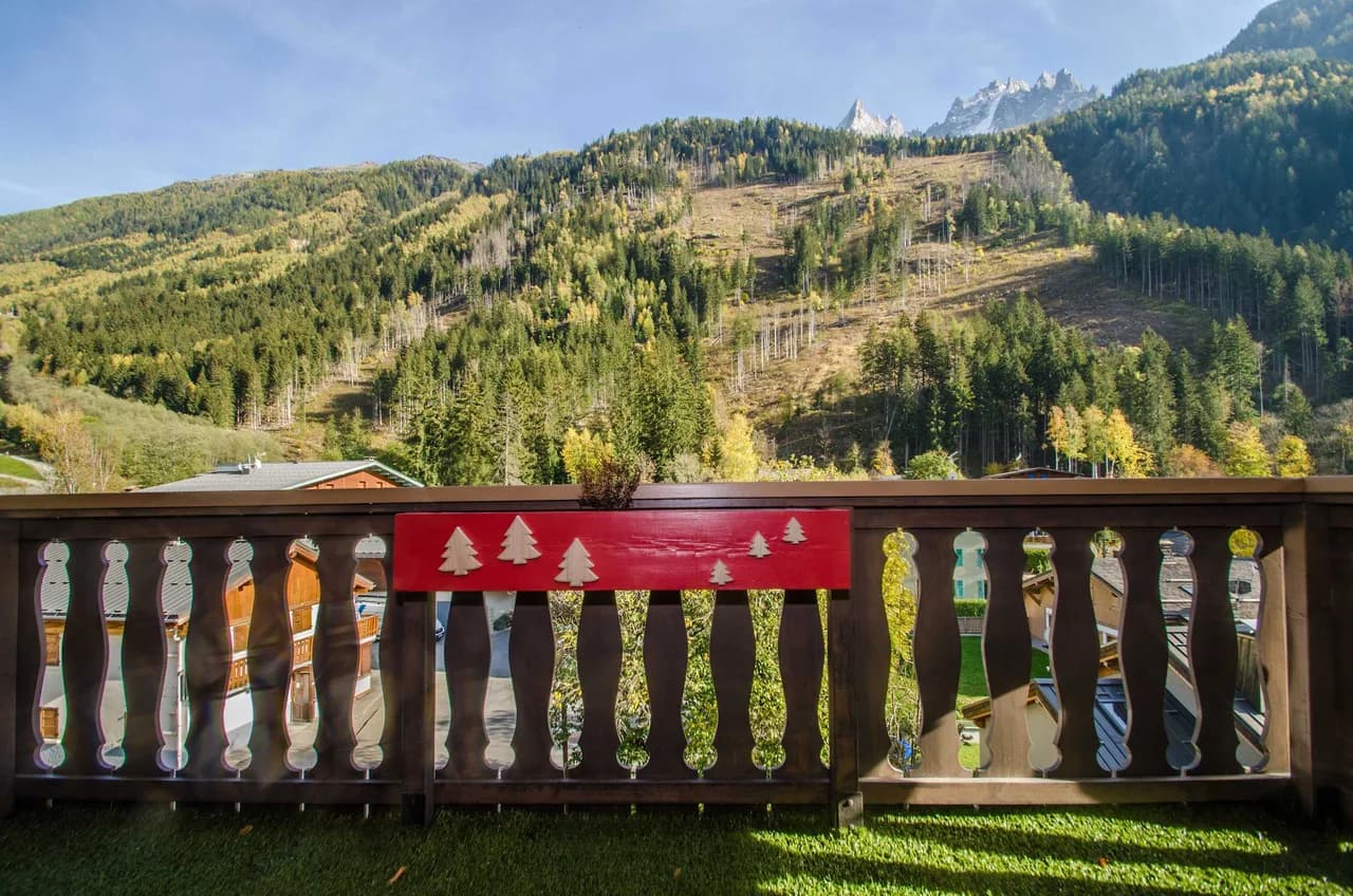 Central Chamonix Stay With Mountain Charm photo 4