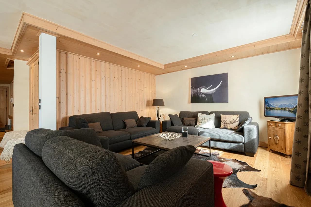 Scenic Mountain Apartment With Private Bathrooms photo 5