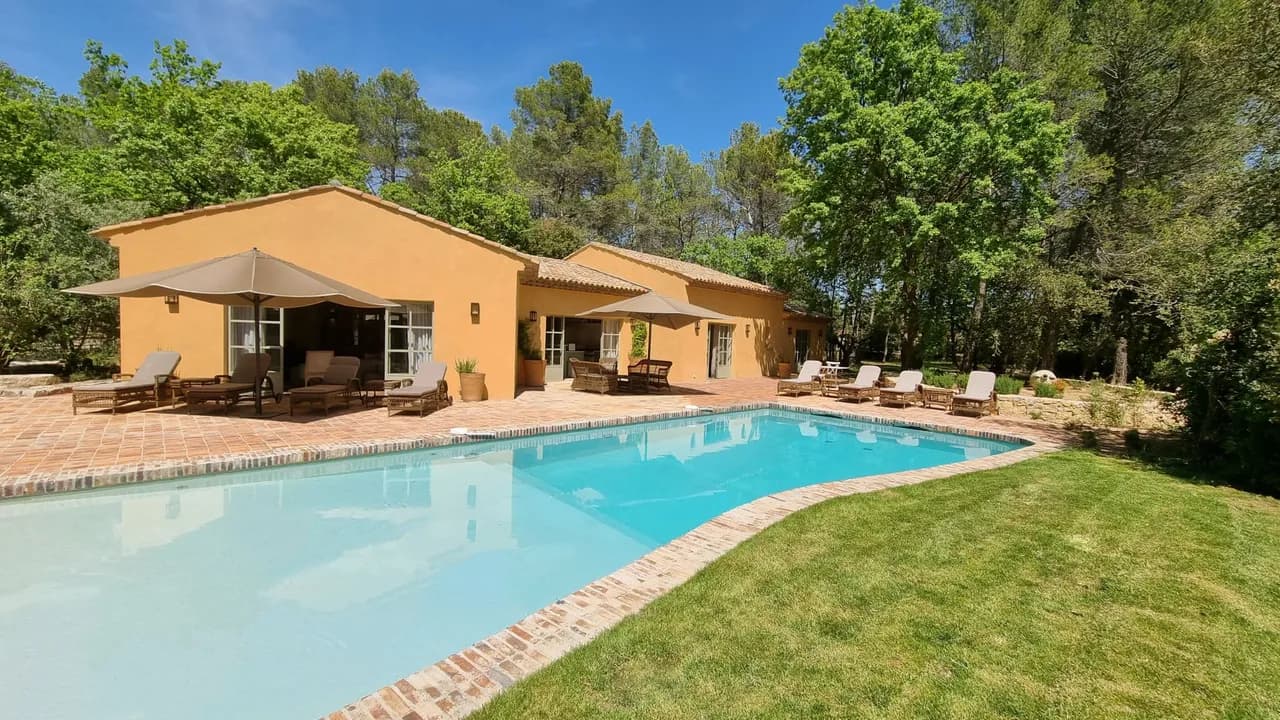 Relaxing Escape Near Saint Tropez Attractions