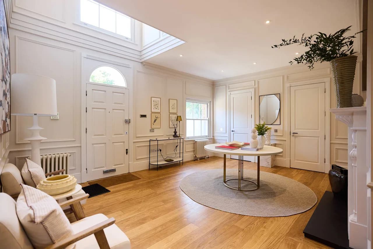 Elegant Wood-Panelled Townhouse in Hampstead photo 5