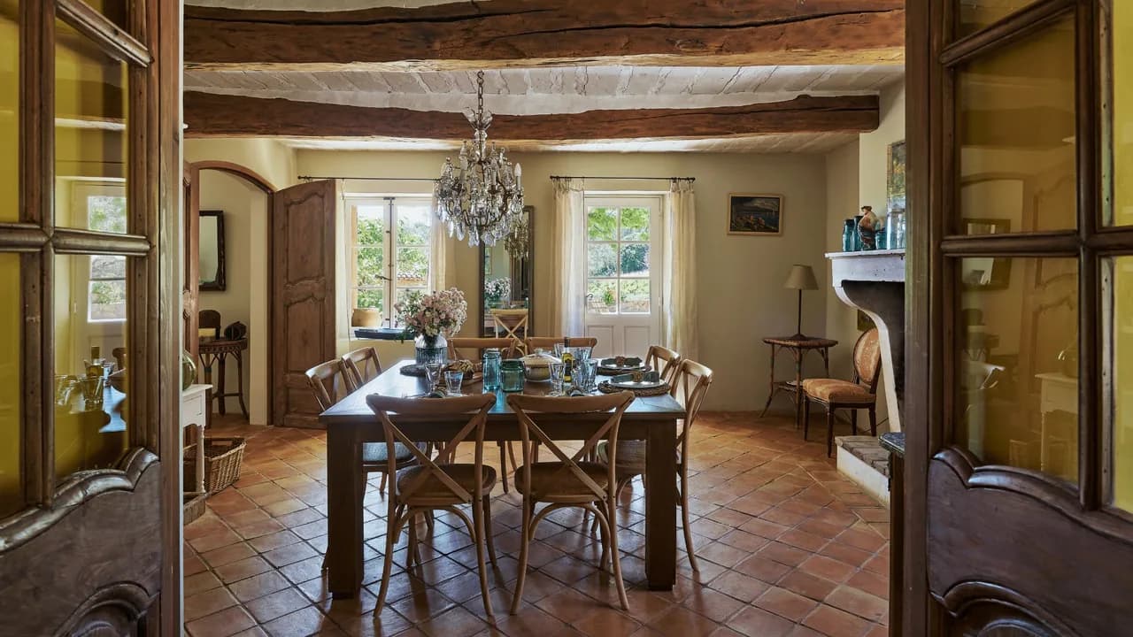 Serene Estate Escape Near Saint Tropez photo 4