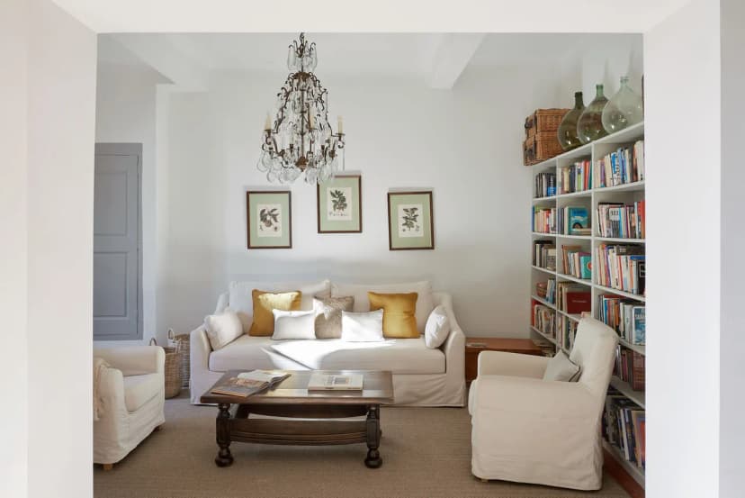 Authentic Village Escape in Beautiful Provence