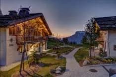 Spacious Alpine Chalet with Private Spa