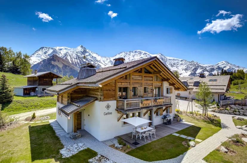 Charming Mountain Chalet with Scenic Terraces