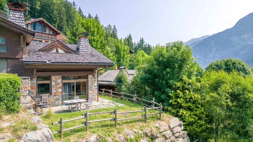 Comfortable Alpine Home Near Ski Slopes