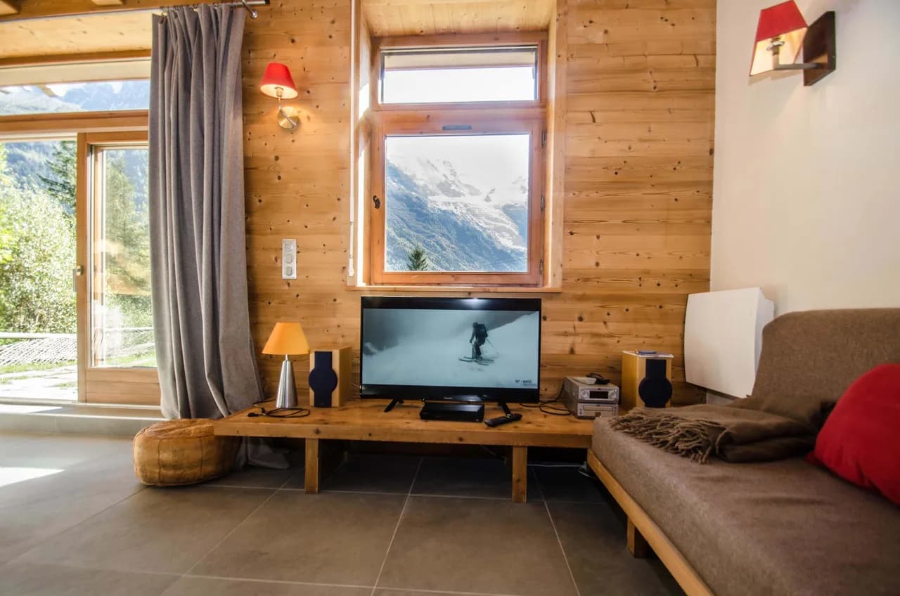 Comfortable Alpine Home Near Ski Slopes photo 3