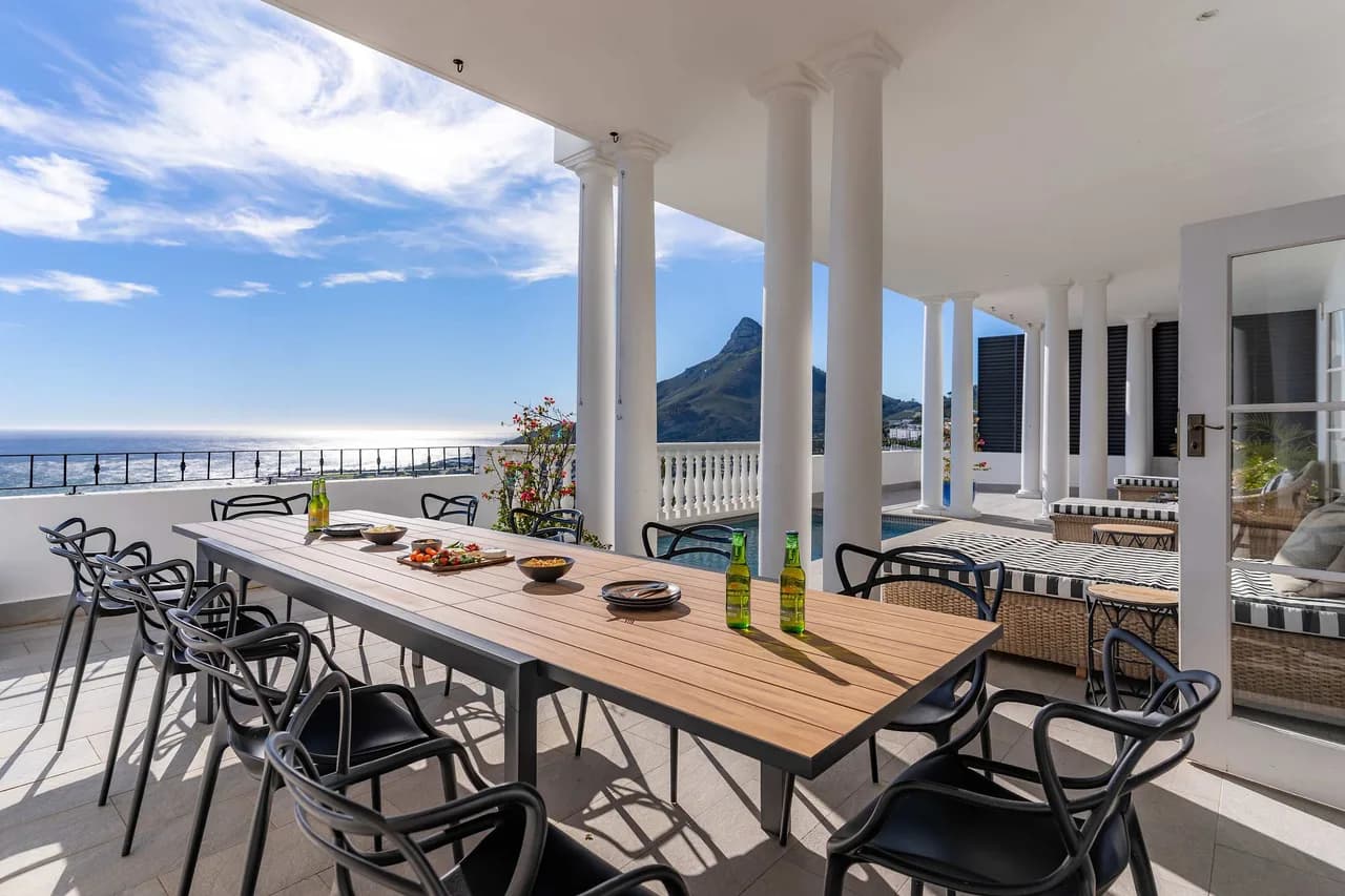 Scenic Overlook Villa with Pool in Camps Bay photo 5