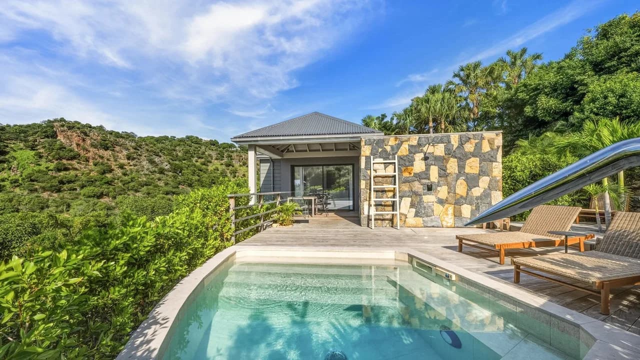 Peaceful Getaway Overlooking Caribbean Landscapes