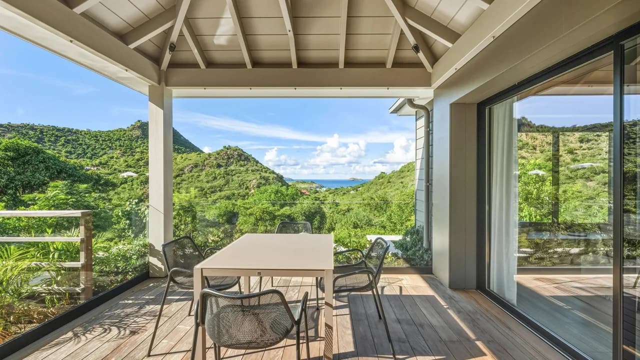 Peaceful Getaway Overlooking Caribbean Landscapes photo 5