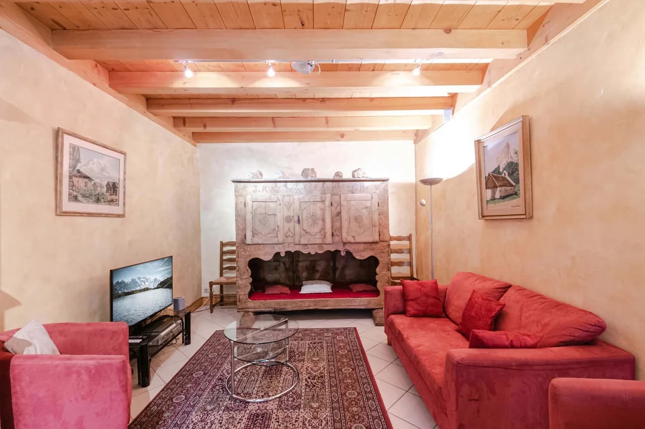 Rustic Mountain Chalet for Group Escapes photo 2