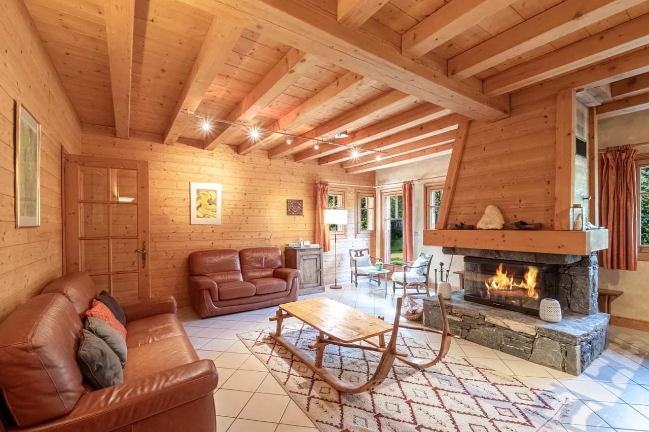 Rustic Mountain Chalet for Group Escapes photo 5