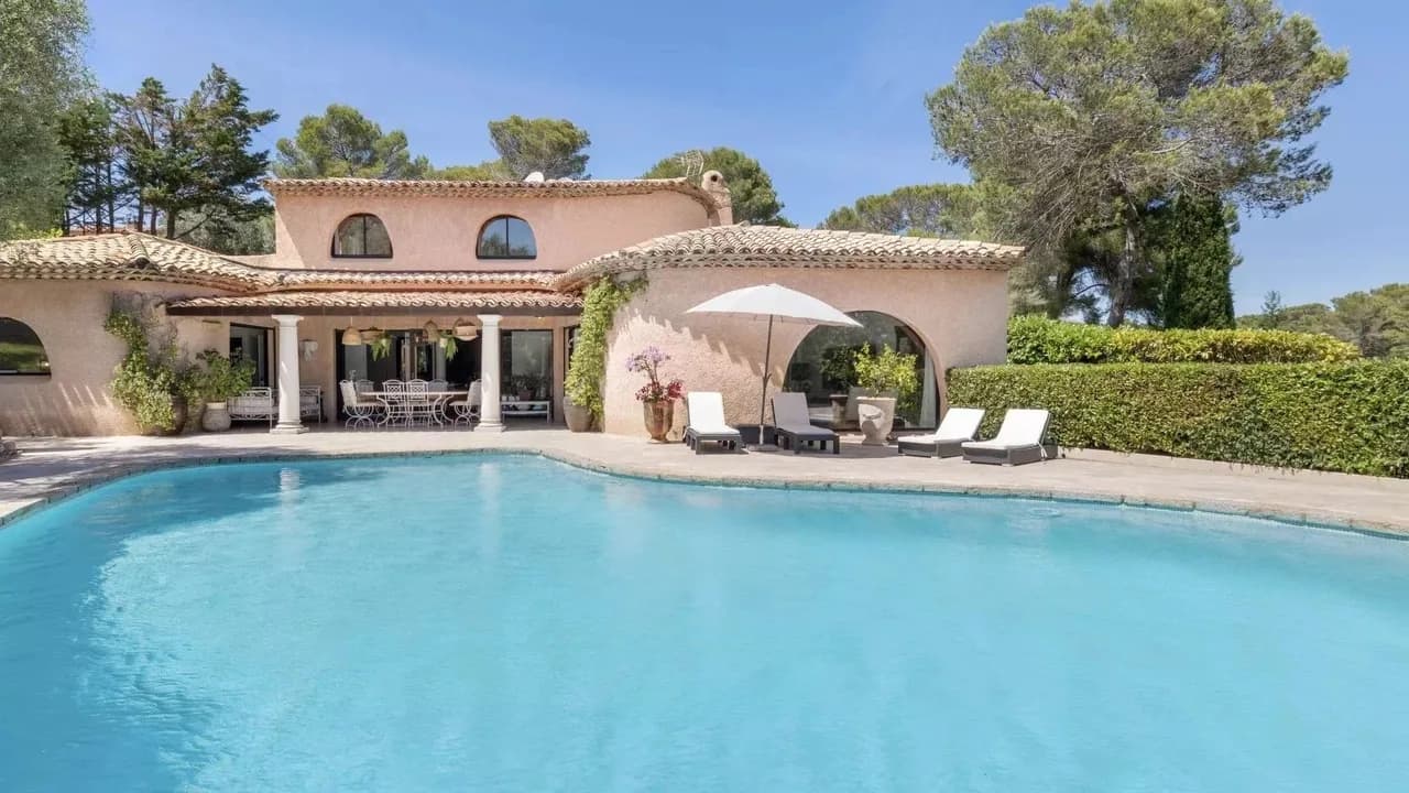 Relaxing Provençal Escape With Private Pool photo 4
