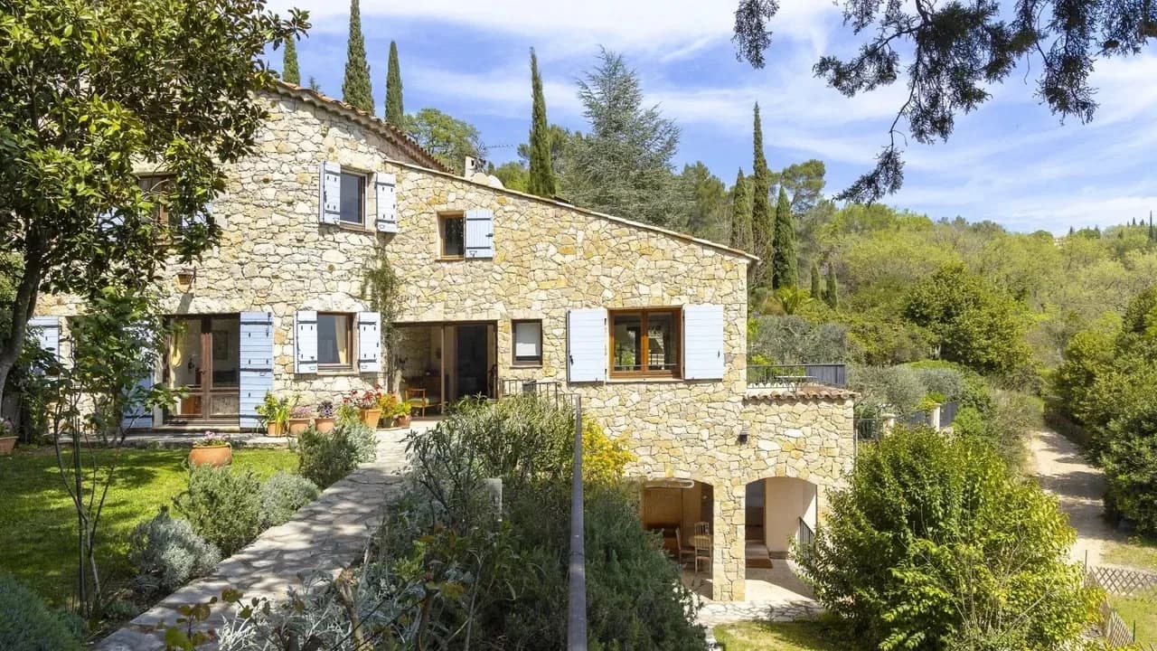 Charming Riverside Villas With Scenic Valley Views photo 3