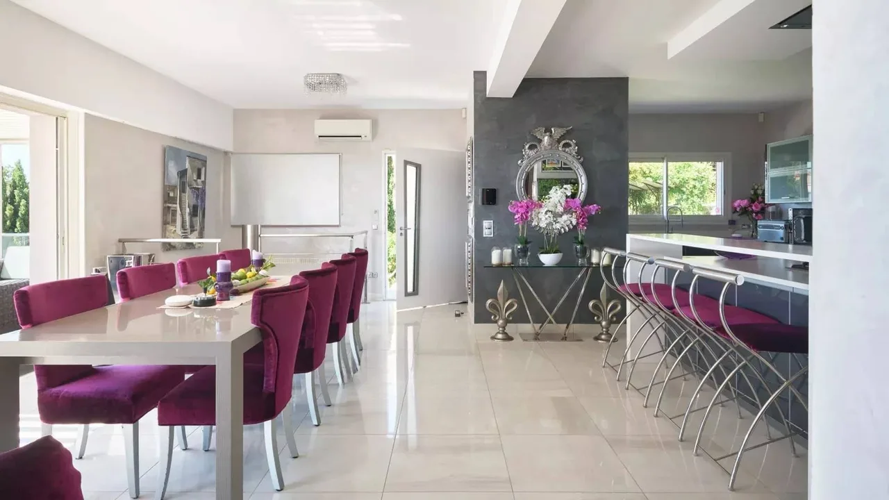 Modern Coastal Retreat With Private Pool photo 2