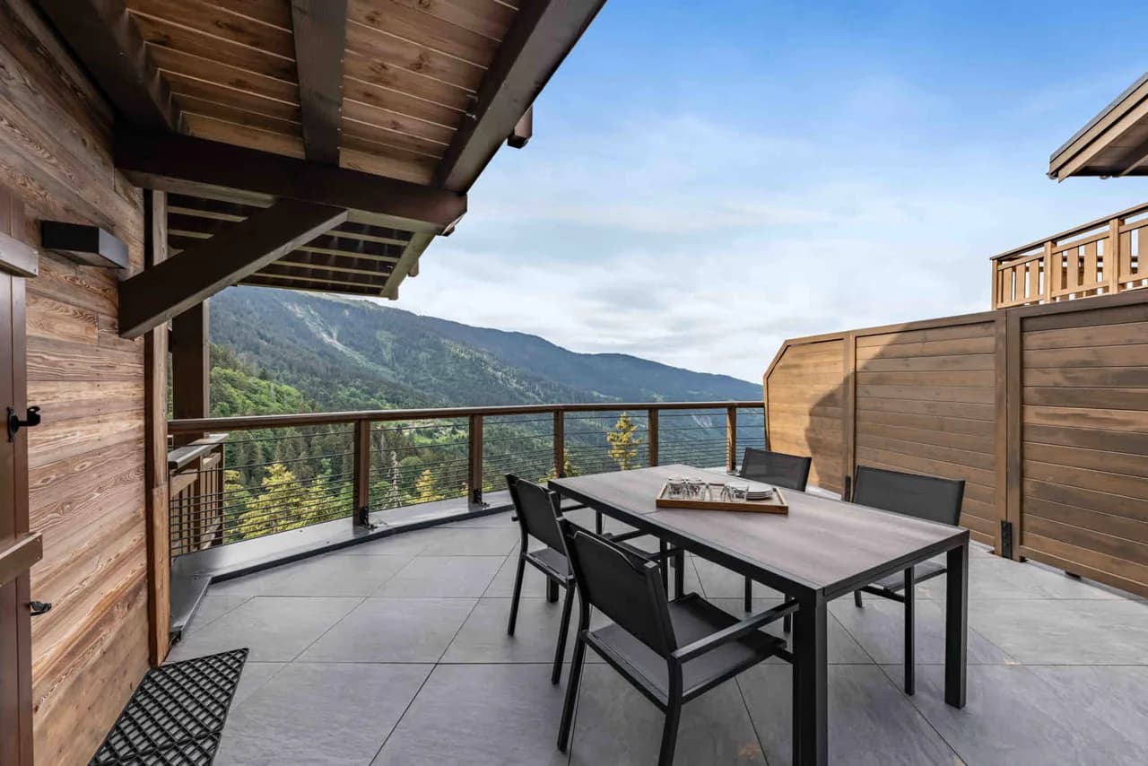 Peaceful Stay in Beautiful Alpine Setting photo 4