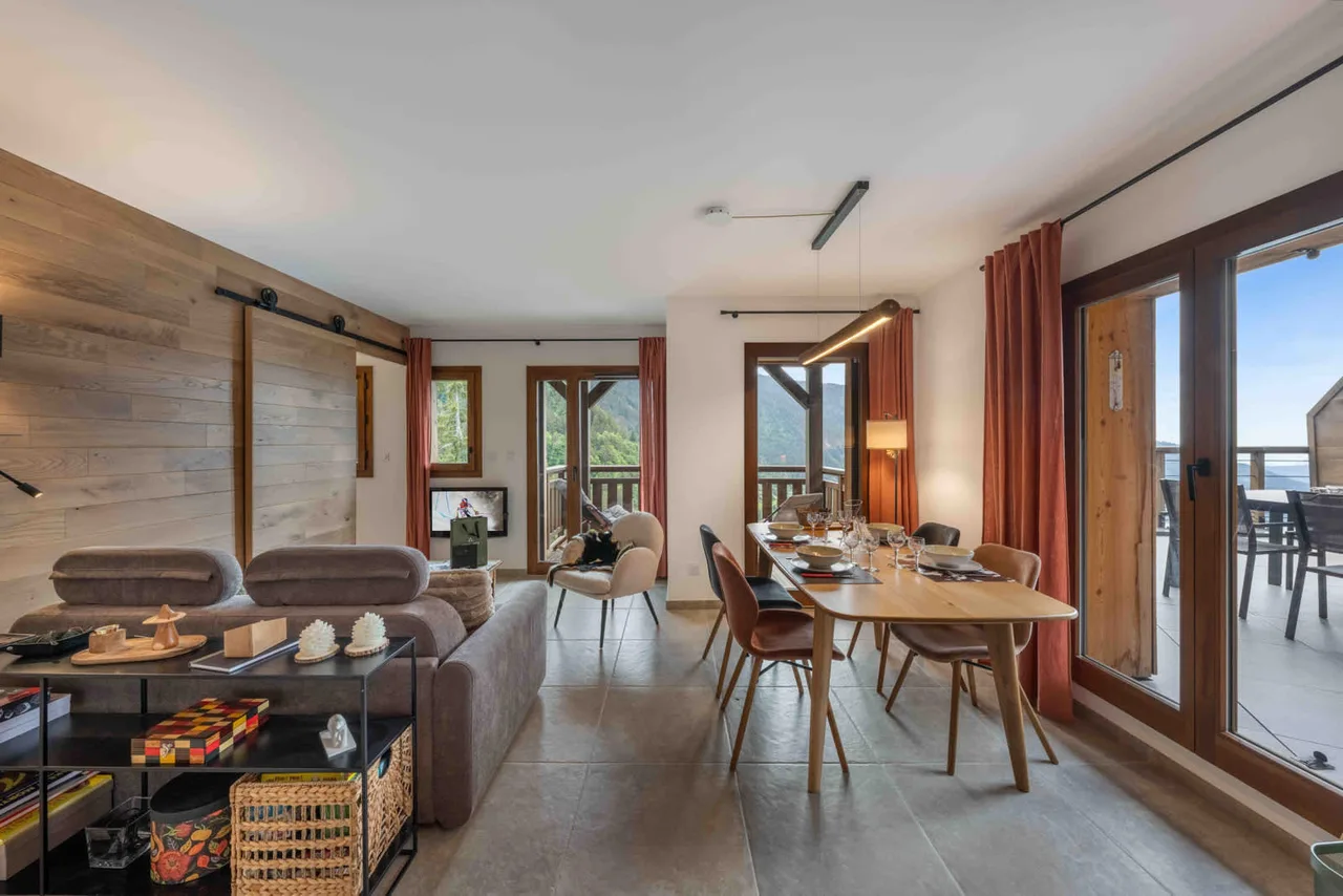 Peaceful Stay in Beautiful Alpine Setting photo 5