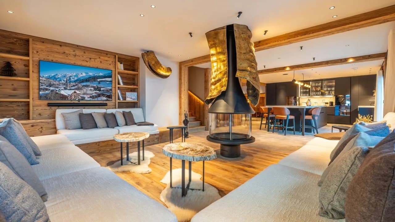 Restored Farmhouse With Panoramic Mountain Views photo 3