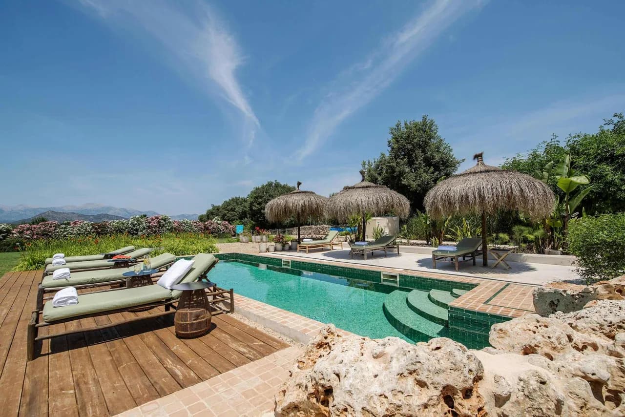 Luxurious Countryside Retreat With Infinity Pool View photo 4