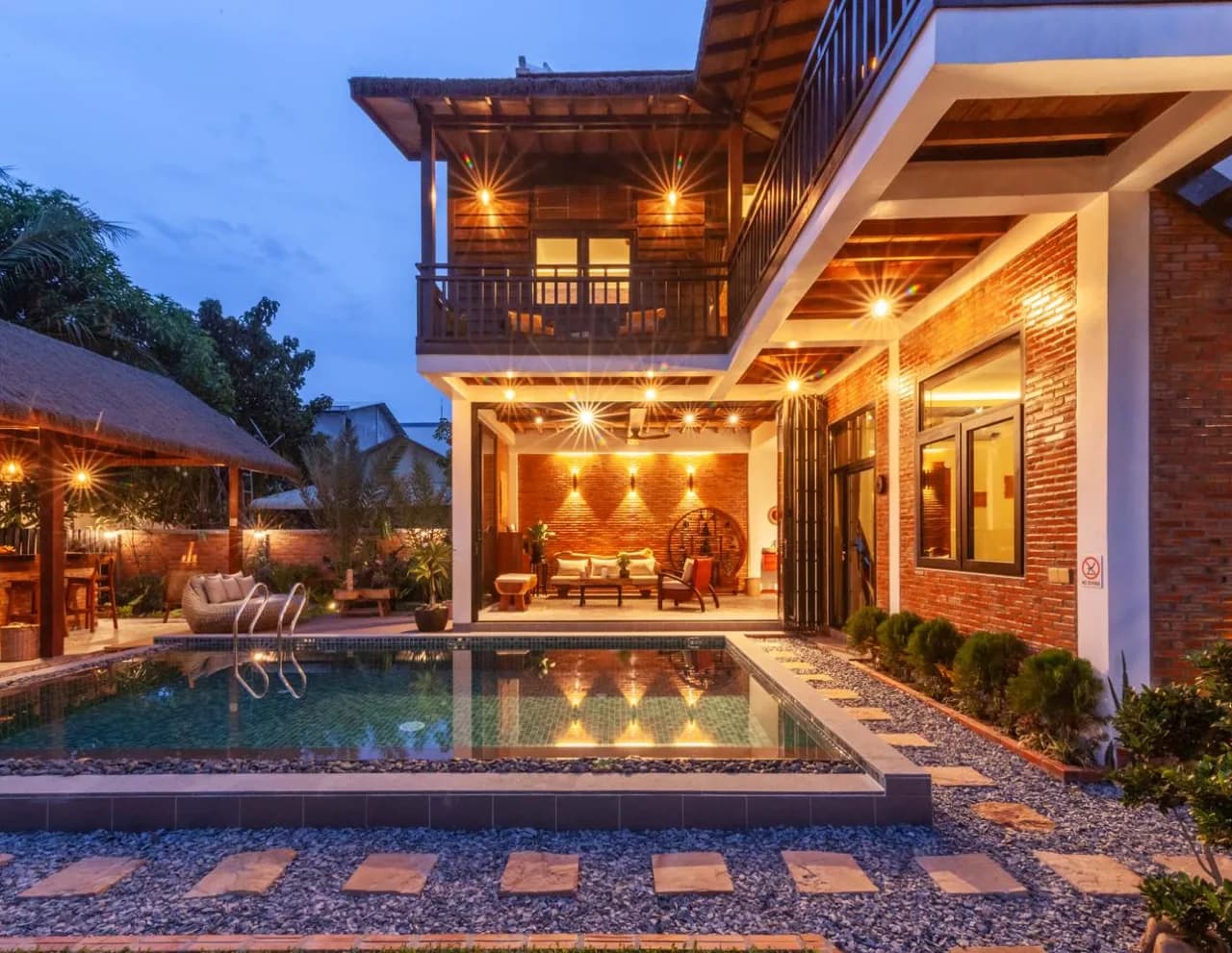 Quiet Garden Villa Near Phsar Kroam