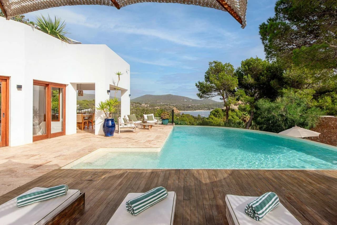 Luxury Sea View Villa with Rooftop Terrace photo 4