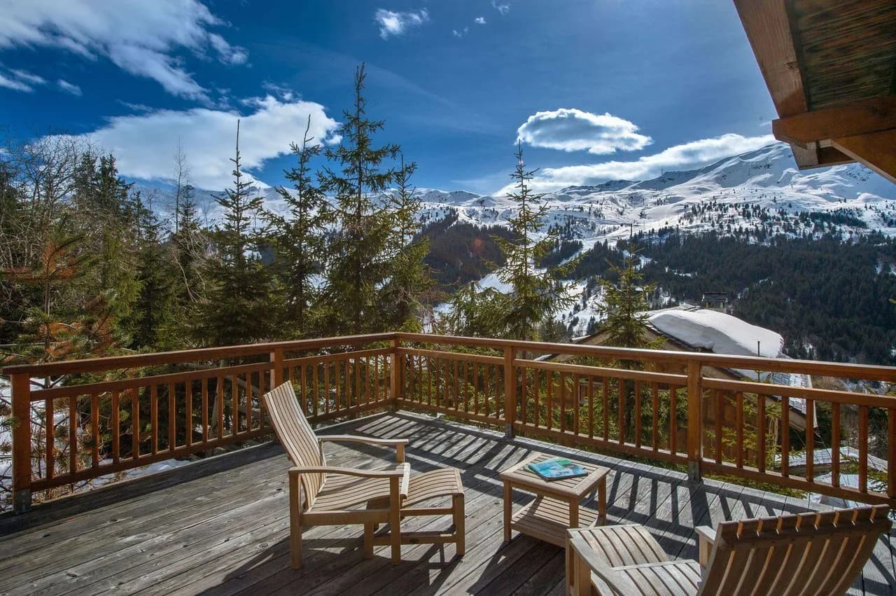 Traditional Chalet With Panoramic Peak Views photo 4