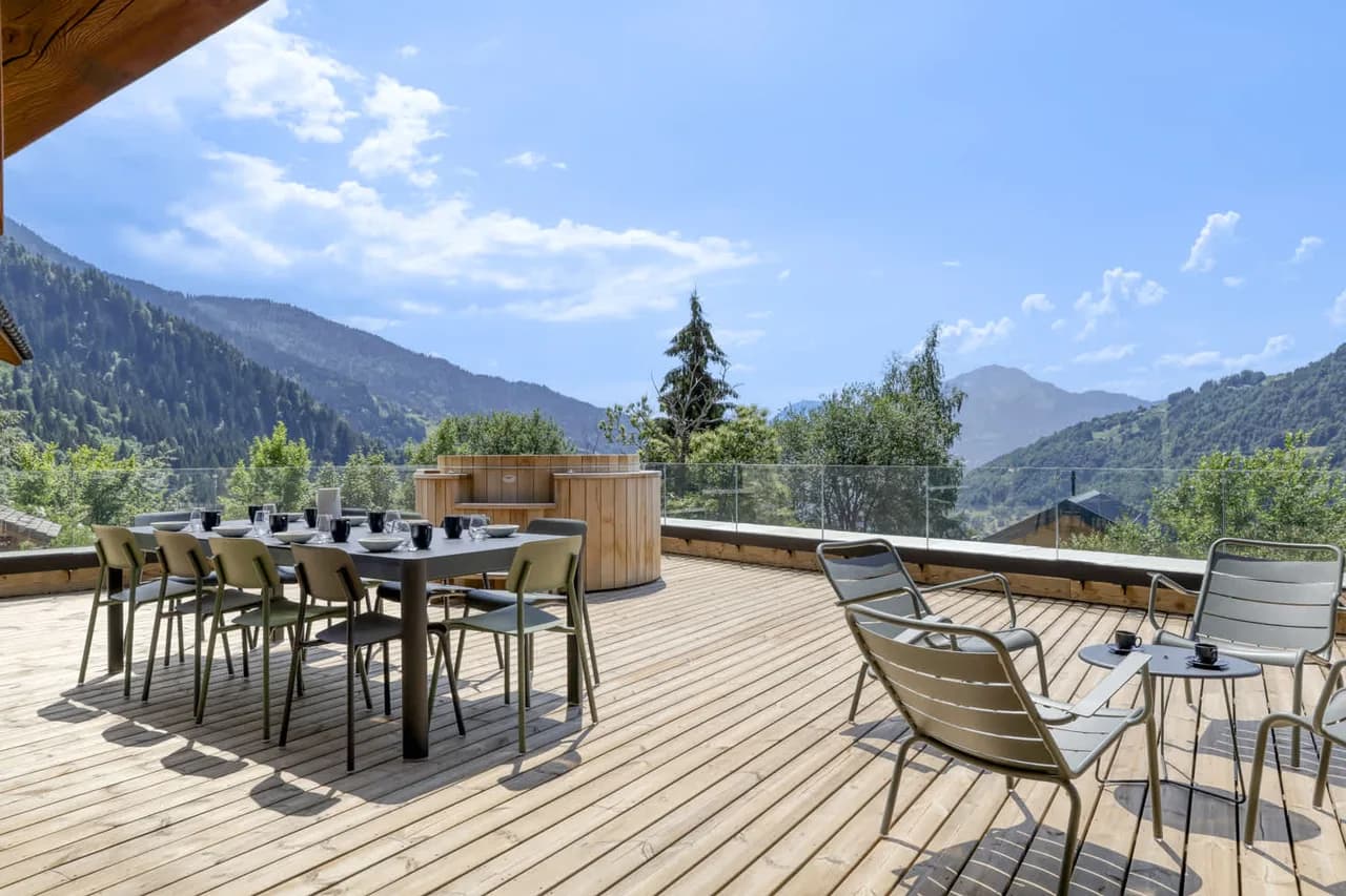 Cozy Alpine Retreat With Mountain Comfort photo 4
