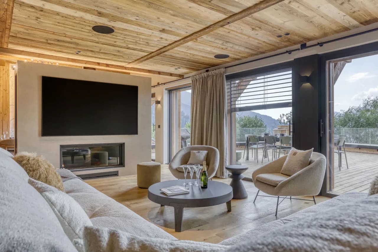 Cozy Alpine Retreat With Mountain Comfort photo 5