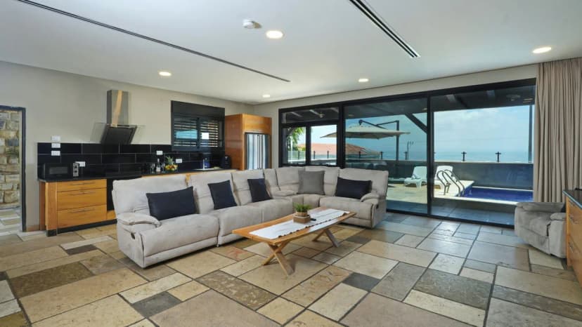 Family Villa Overlooking Sea of Galilee