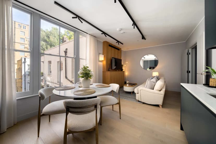 8 Mins Walk to Selfridges, Marble Arch Mews