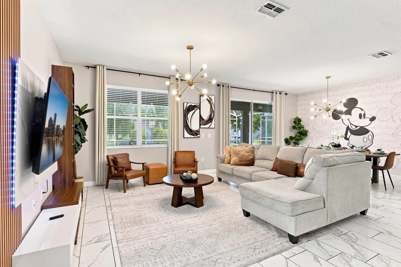 Spacious Nine Bedroom Villa in Four Corners Florida