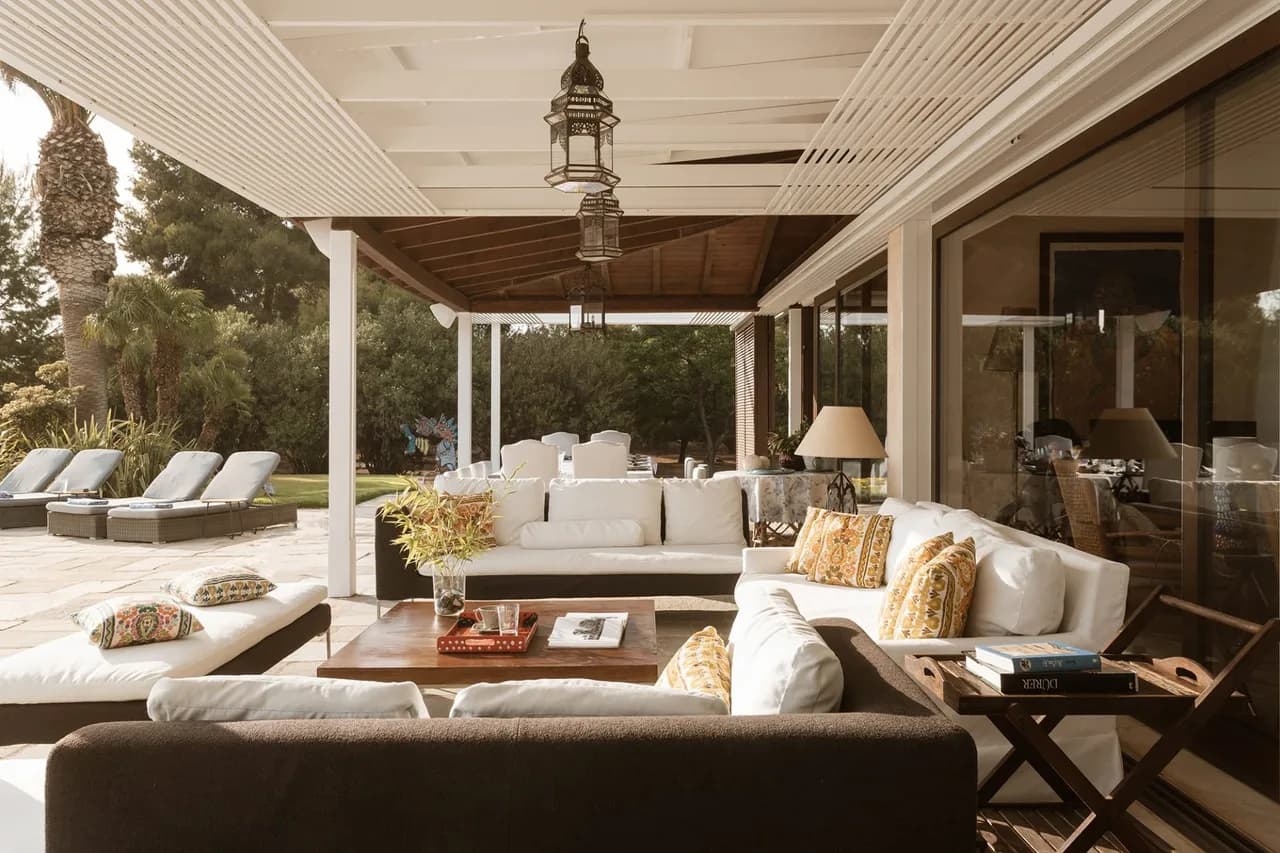 Beachfront Luxury Villa with Private Beach photo 5
