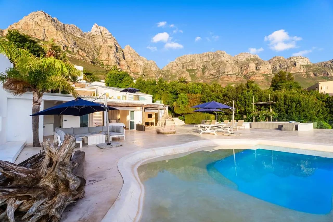 Jacuzzi, Large Villa, 2 Pools, Camps Bay -Two Views photo 4