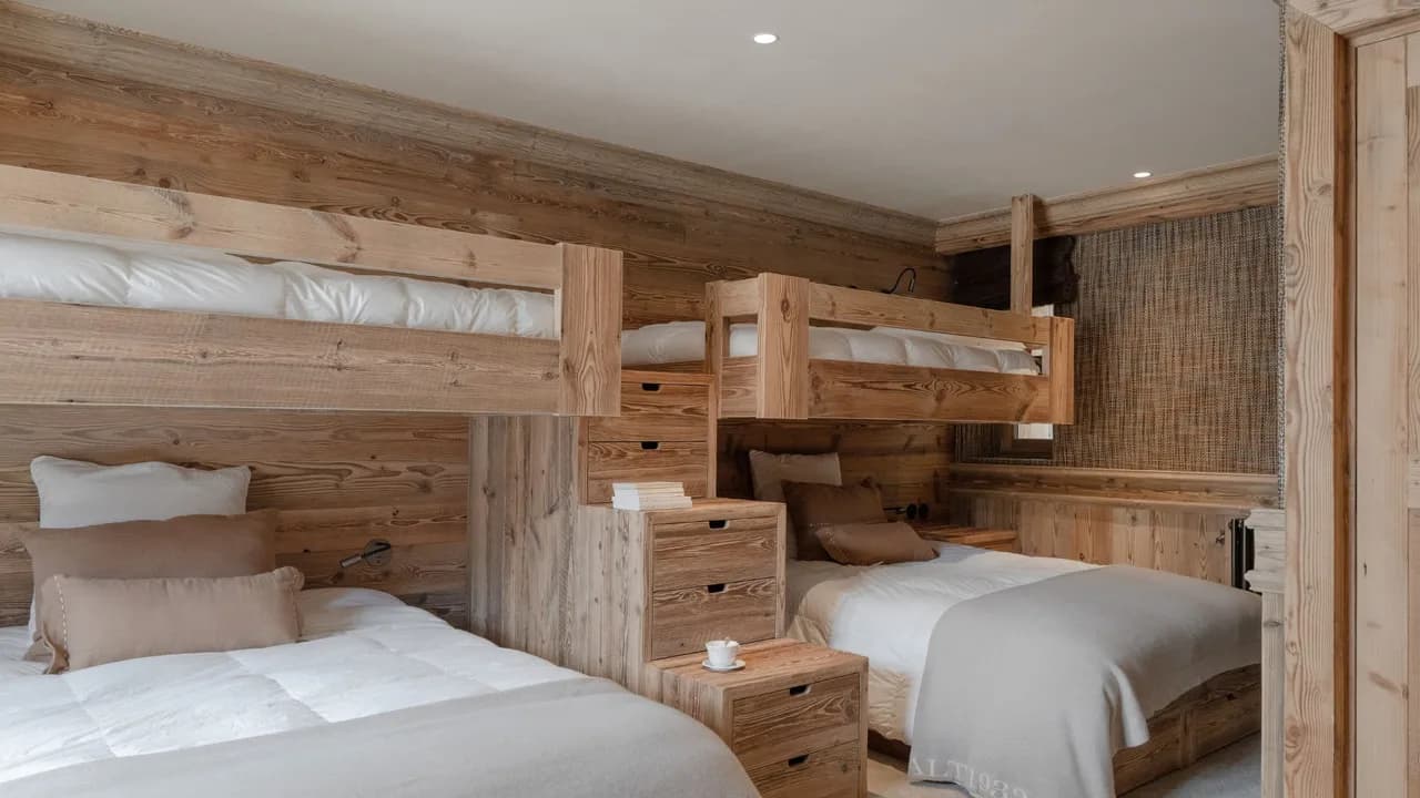 Refined Chalet Near Gondola And Slopes photo 2