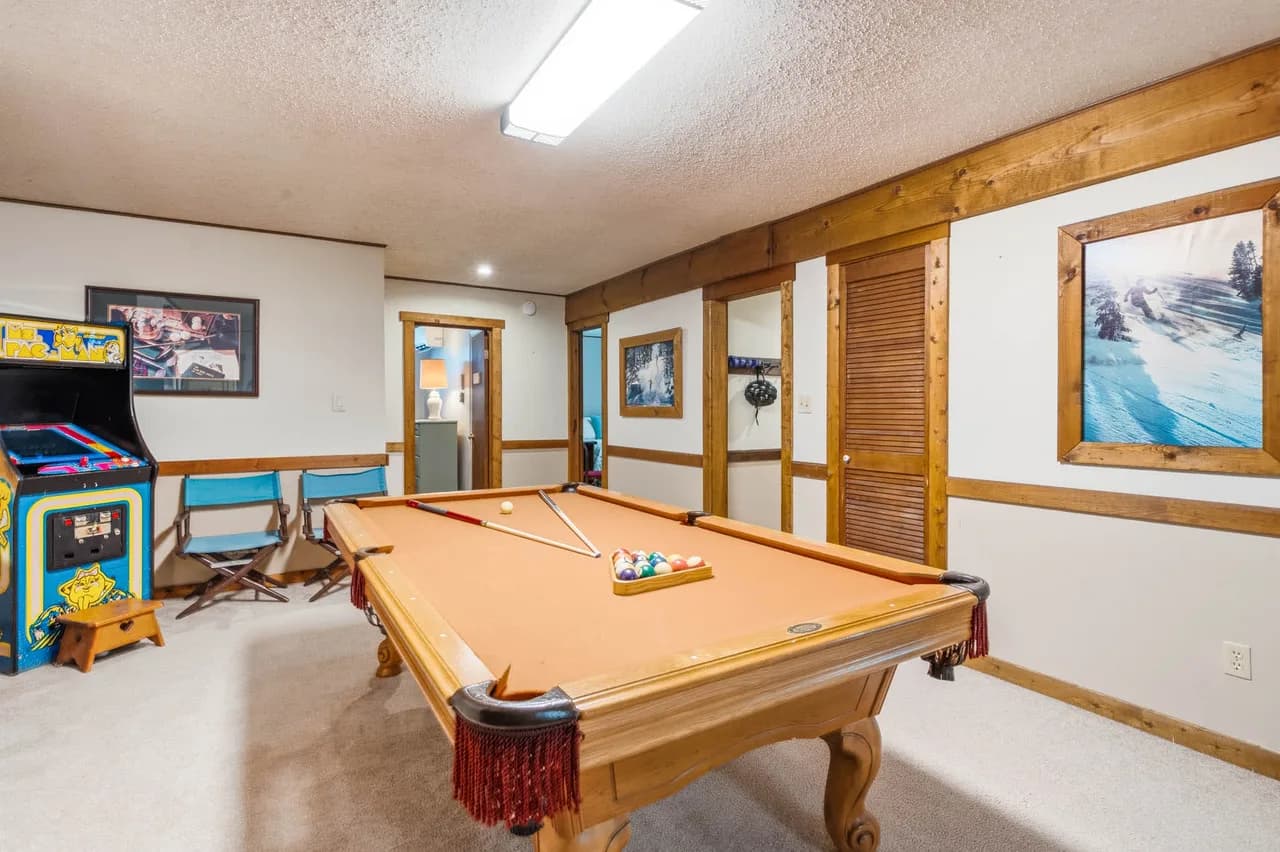Massanutten Retreat: Game Room & Screened-in Porch photo 2