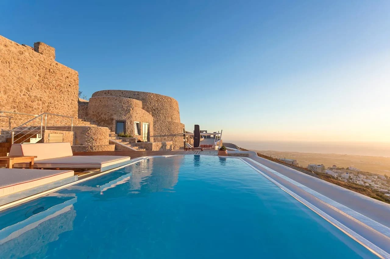 Luxury 5BR Santorini Villa with Infinity Pool 
