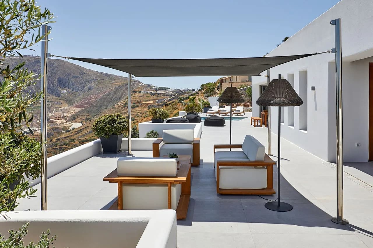 Modern Santorini Villa with Infinity Pool &Jacuzzi photo 5