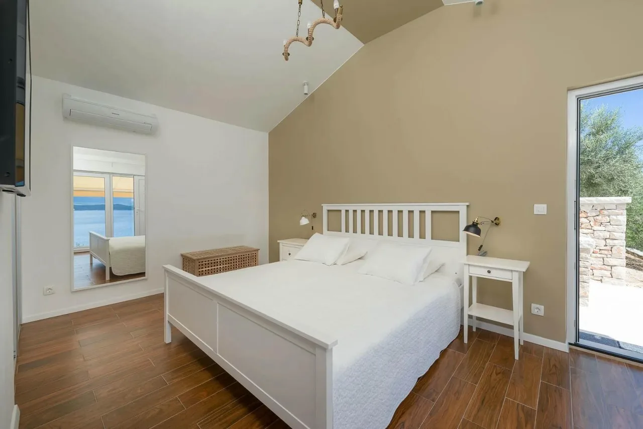Family Villa With Adriatic Sea Views photo 4