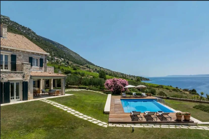 Beautiful Villa Overlooking Adriatic And Hvar