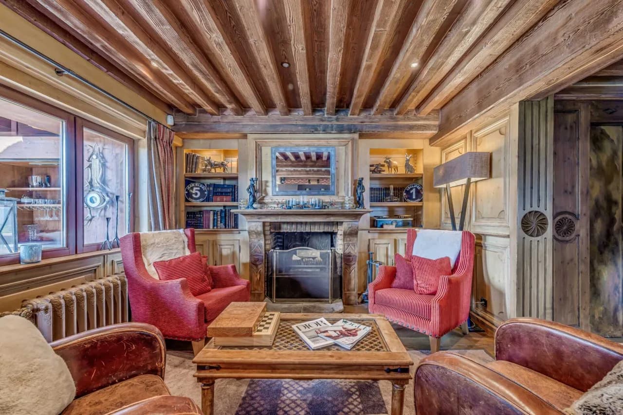 Luxury Chalet With Stunning Mountain Views photo 4