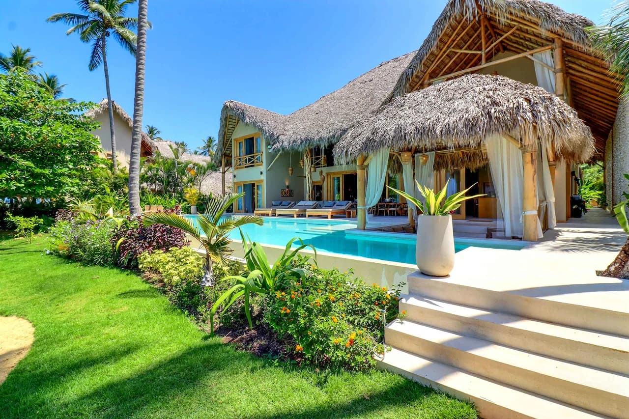Casa Costa: 7BR Beachfront Villa Steps from Punta Bonita photo 5