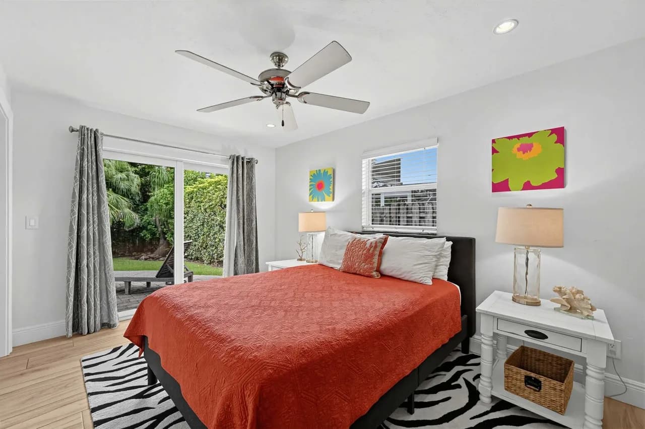 Coastal Naples Park Getaway - Garden, Grill, Beach Nearby photo 4