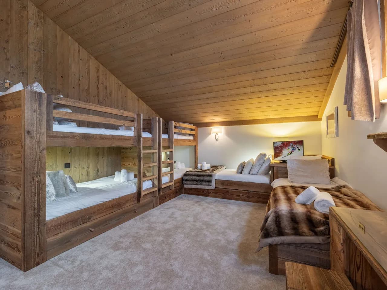 Refined Alpine Living Near The Slopes photo 5