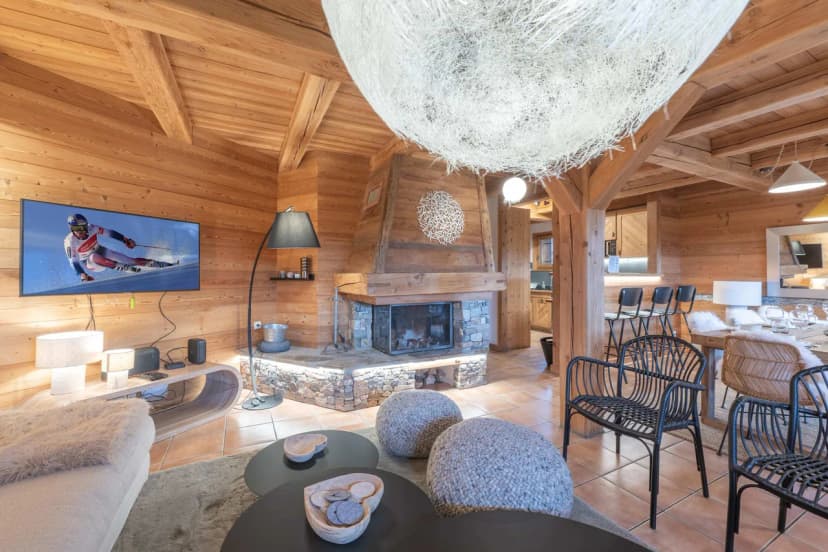 Mountain Retreat With Sauna and Jacuzzi
